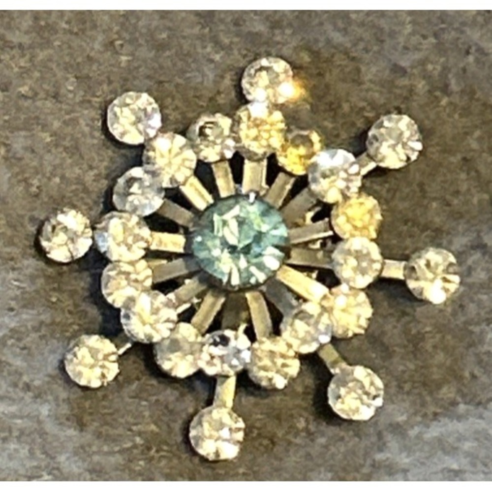 Vtg Brooch Pin Blue&Clear Ice Rhinestone Silver Tone Starburst Snowflake 1 3/8"